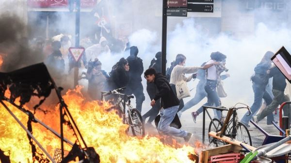 Совет Европы выразил обеспокоенность применением силы против демонстрантов во Франции