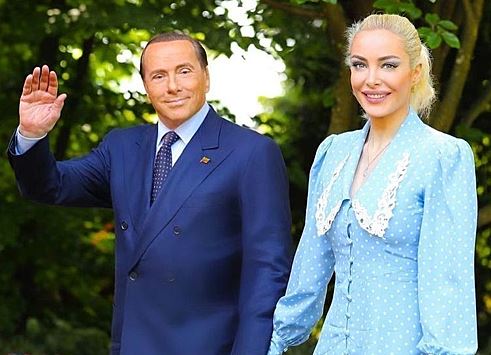 La Stampa: Берлускони со своей подругой ищут дом с бункером, опасаясь ядерной войны