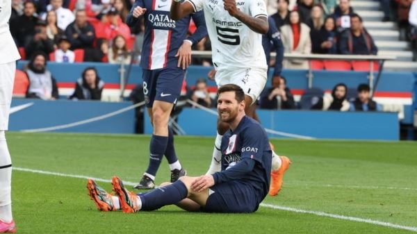 L'Équipe: ПСЖ не уверен в желании продлить контракт с Месси из-за разногласий болельщиков